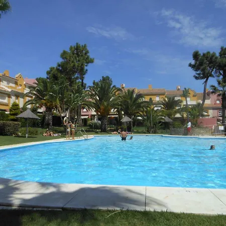 Magnífico Adosado De Esquina Con Vistas Al Golf Playas